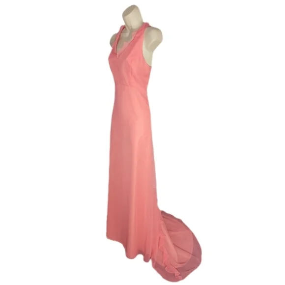 Silhouette's Gown Sleeveless Floor Length Coral Size 8 - Picture 3 of 13